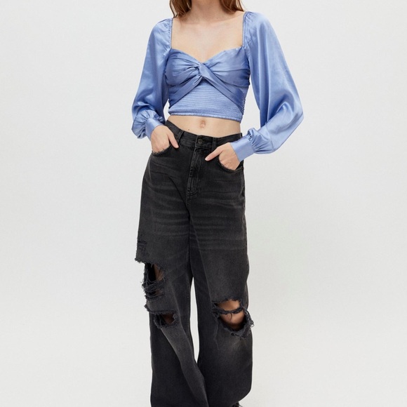 UO Maya Smocked Tie-Back Top - Picture 4 of 11